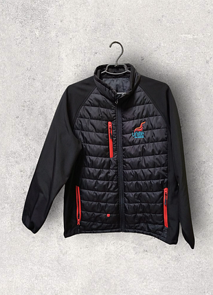 Курточка чоловіча демісезонна 
у чудовому стані