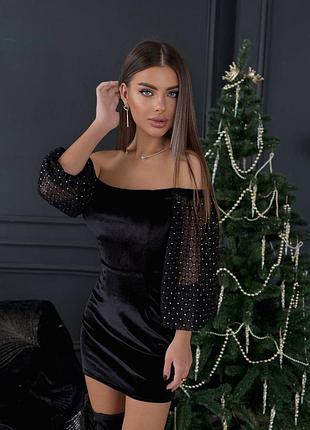 Черное мини платье