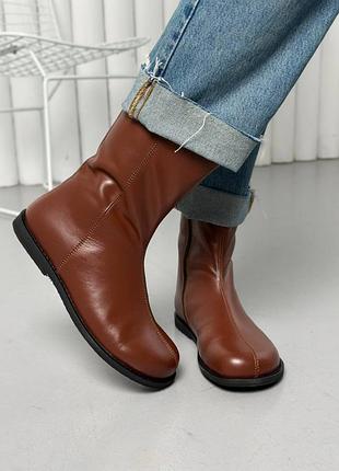 Ботинки женские кожаные зимние анатомические рыжего цвета