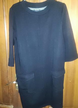 Тепленькое платье фирменное