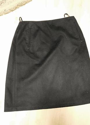 Вовняна спідниця