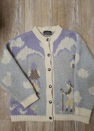 Тепла вінтажна кофта з художнім принтом