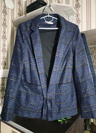 Нарядный женский твидовый пиджак. размер m,l.
