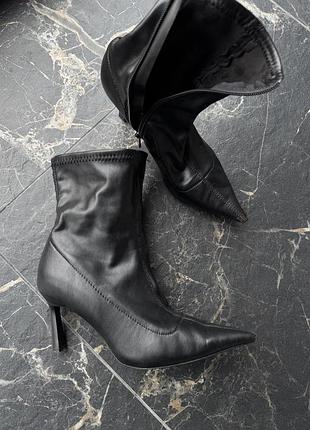 Ботильони панчохи чорні носок