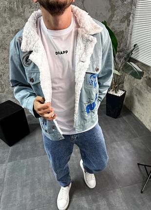 Джинсовая куртка утепленная с принтом / 4-041