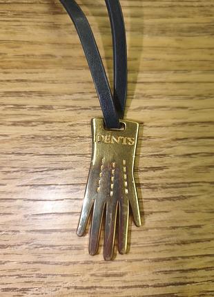 Брелок на сумку dents 2