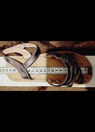 Босоножки, р.34 5