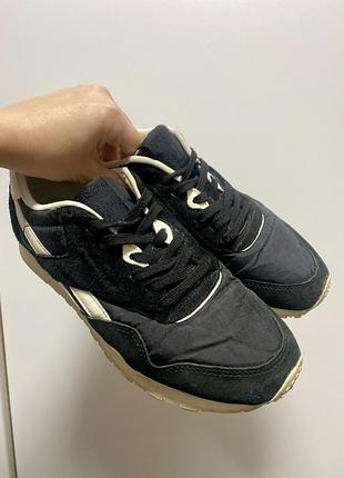 Кросівки чорні reebok 37,5 24см