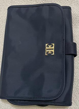 310 косметичка escada