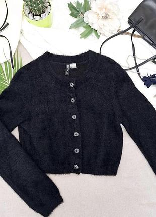 Короткий пухнастий  кардиган на ґудзиках