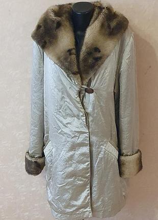 Теплое пальто с мехом