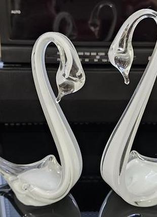 Лебедь из стекла