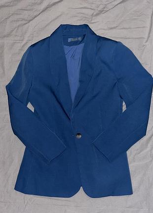 Пиджак в комплекте отдам брюки