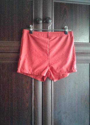 Красные эластиковые шорты ,низ от купальника