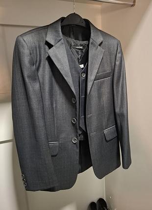 Костюм «тройка» на мальчика