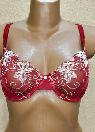 Красивый бюстгальтер мягкий на косточках uk36c eur80c