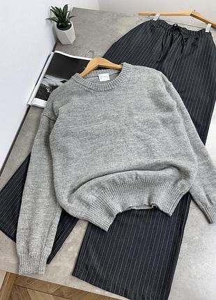 Шерстяной свитер