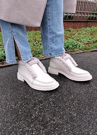 Стильные женские зимние лоферы