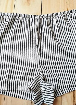 Короткие шорты next 16 размер в полоску