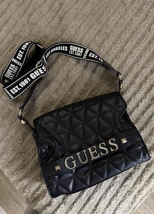 Оригінальна жіноча чорна сумка guess, стильна сумка крос боді,через плече,регульована,повсякденна принт на ремінці,базова жіноча,середня вмістка