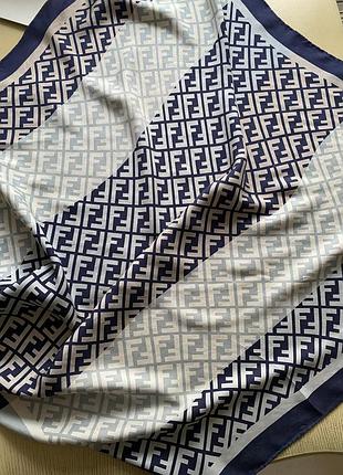 Симпатичный шелковый платок с логотипом fendi 💙