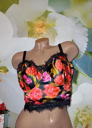 Эффектный топ с  3d рисунком в принт от бренда asos design