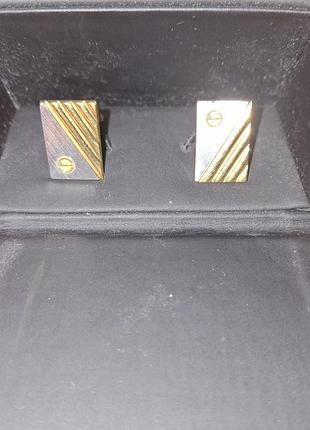 Запонки від dunhill