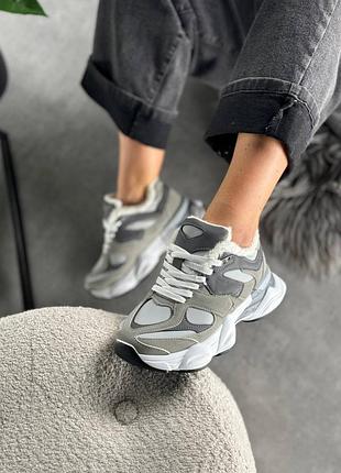 Розпродаж сірі зимові утеплені кросівки 36-37р.