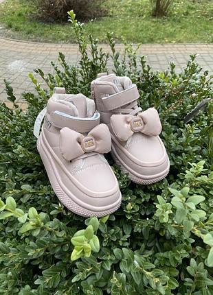 Зимові черевички для дівчинки