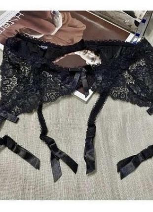 Nbb чудовий чорний мереживний пояс для панчіх