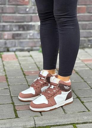 Женские качественные и стильные кроссовки зимние белые с коричневым❄️