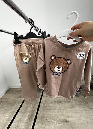 Костюм на 98см