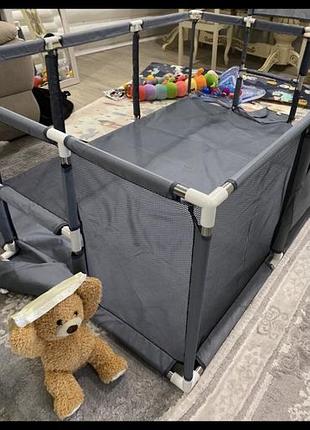 Дитячий манеж