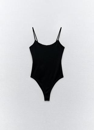 Боді майкою на тонких брітелях регуляторах в рубчик чорний primark