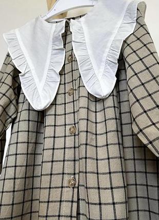 Лляна сукня в клітинку для дівчинки