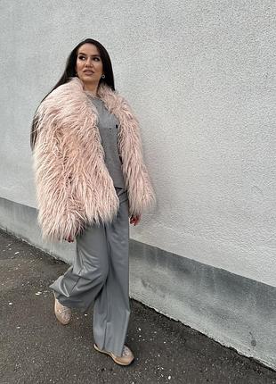 Эко шуба из искусственного меха лама, цвета пудра, зима