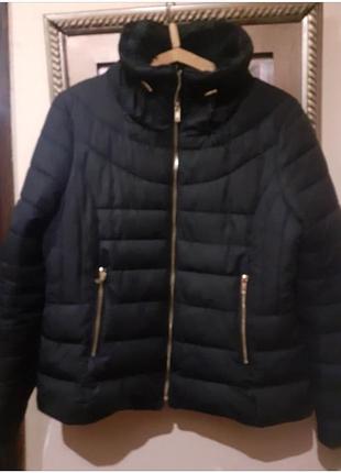 Куртка,ворот с мехом