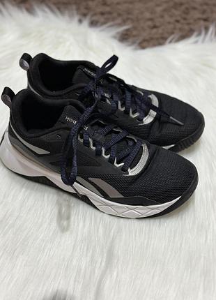 Оригінальні кросівки reebok 37 розмір (23 см устілка)