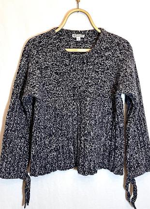 Вовняний джемпер відомого лондонського бренду.