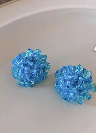 Серьги с кристаллами и бисером