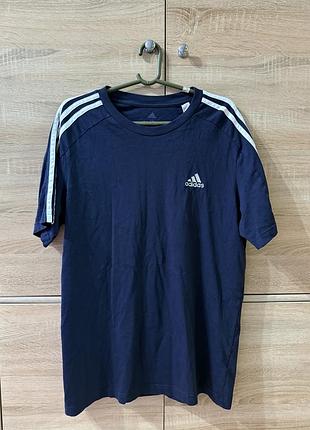 Оригінальна футболка adidas