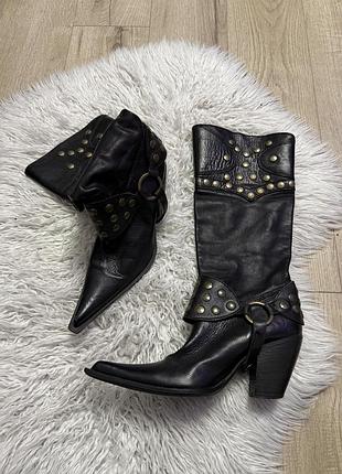 Вінтажкі козаки з довгим носком (шкіра)