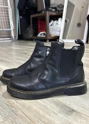 Шкіряні черевики