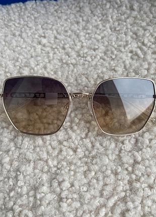 Сонцезахисні окуляри carolina lemke