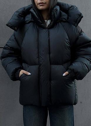 Женская теплая дутая объемная куртка пуфер дутой объемный пуховик черный черная