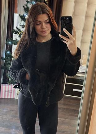 Жіноча тепленька дублянка