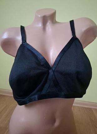 Бюстгальтер мягкий без косточки 95с