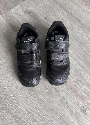 Неймовірно красиві кросівки puma для дівчинки!