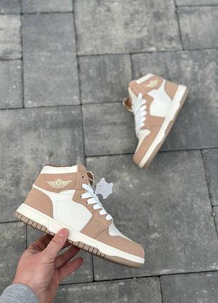 ❄️ жіночі кросівки білі з бежевим дуже стильні зимові з хутром  ❄️