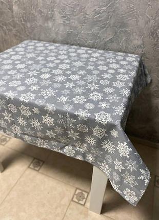 Скатерть тифлоновая водоотталкивающая новогодняя серые снежинки 110 х 140 s-ma tsh2
